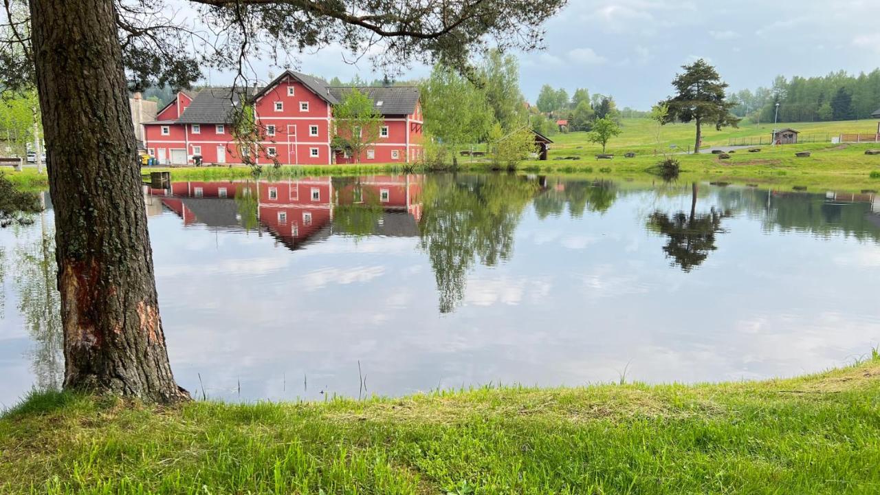 Hotel Barborka Přední Výtoň Exteriör bild